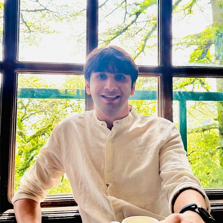 kashyap_pavra_543bd82ac2